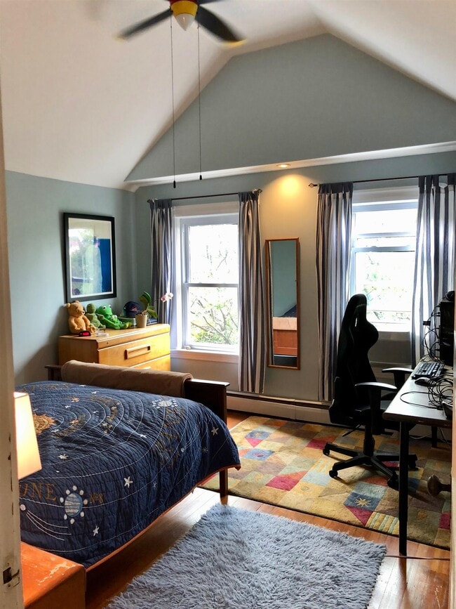 Building Photo - 132 Boston Ave