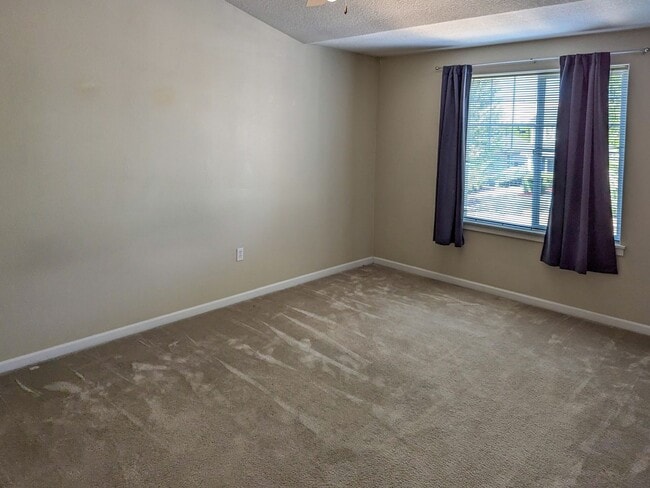 Building Photo - 1382 Glacier View St SE