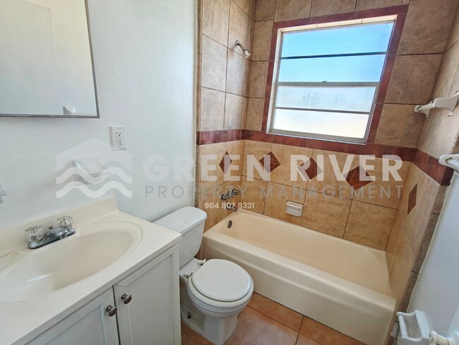 Building Photo - Quiet 2 Bedroom Retreat Available Now – Pets Welcome!