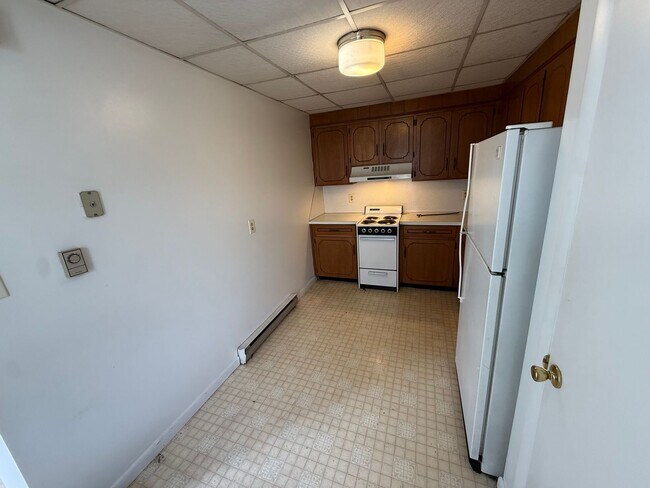 Building Photo - 429-431 E. King Street