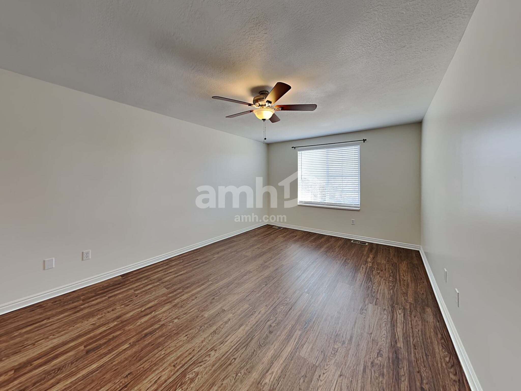 Building Photo - 229 Walton Dr