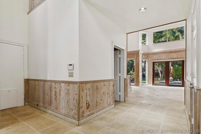 Building Photo - 107 Flagler Promenade S