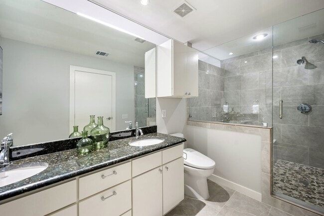 Building Photo - 4213 Dickason Ave