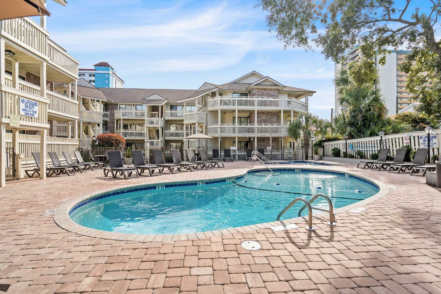 Building Photo - 2805B N Ocean Blvd