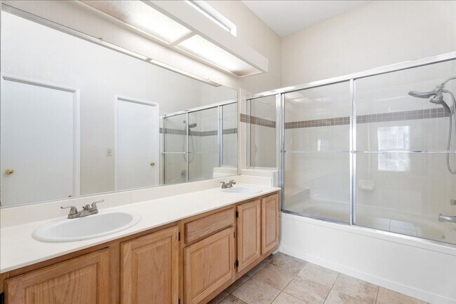 Building Photo - 4541 Country Run Way