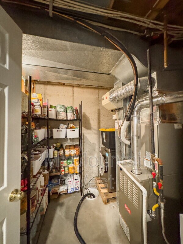 Building Photo - 607 E 1250 S