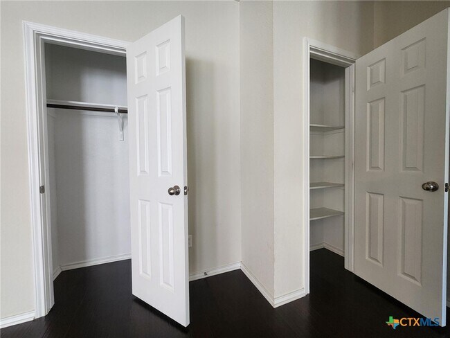 Building Photo - 5822 Hopkins Dr