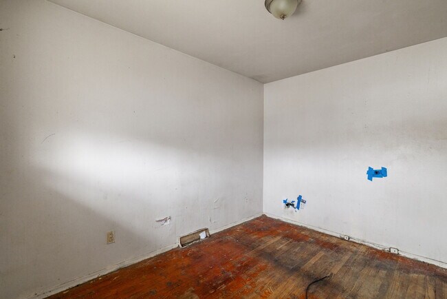 Building Photo - 2152 Erick Ave