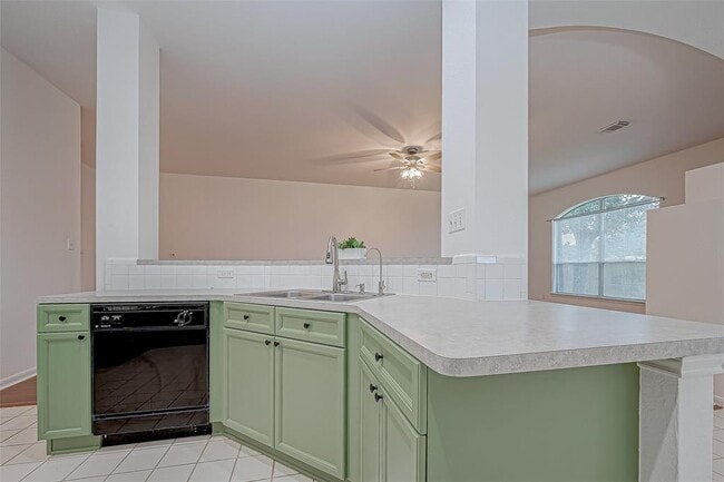 Building Photo - 3655 Heritage Colony Dr
