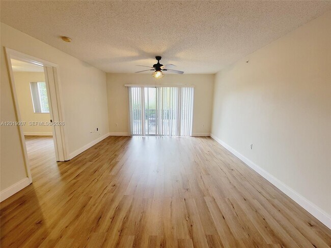 Building Photo - 4155 N Haverhill Rd