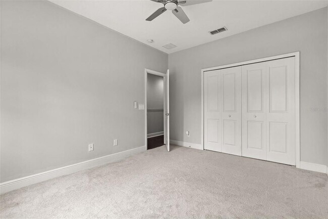 Building Photo - 2813 Roseglen Way