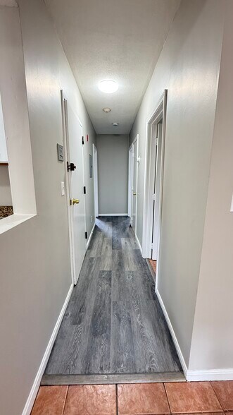Building Photo - 69 Shawmut St