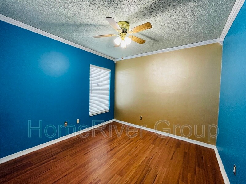 Building Photo - 10110 Cedar Dune Dr