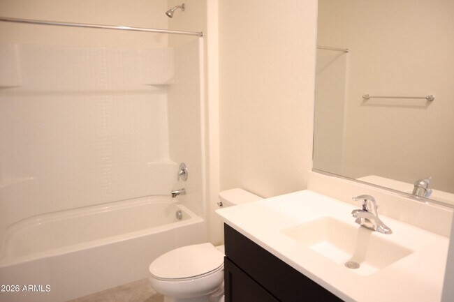 Building Photo - 10676 W Golson Dr