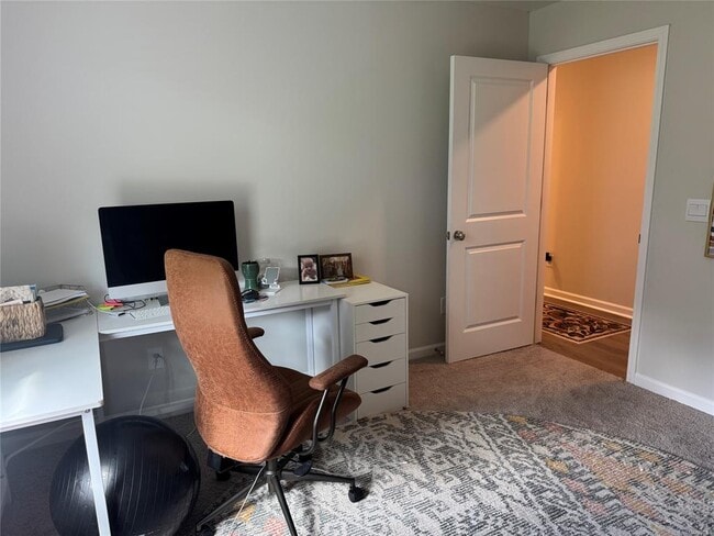 Building Photo - 424 Kohn Dr