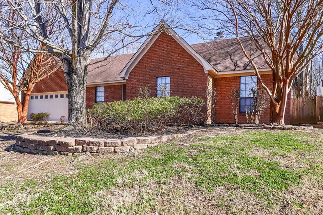 Building Photo - 3780 Westridge Cove