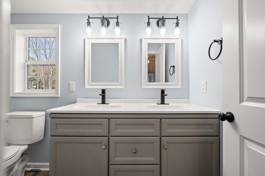 Building Photo - 1201 Tuscola Ave