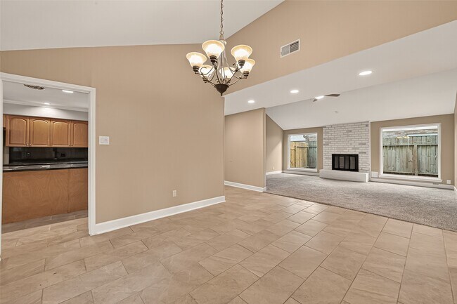 Building Photo - 11923 Briar Forest Dr