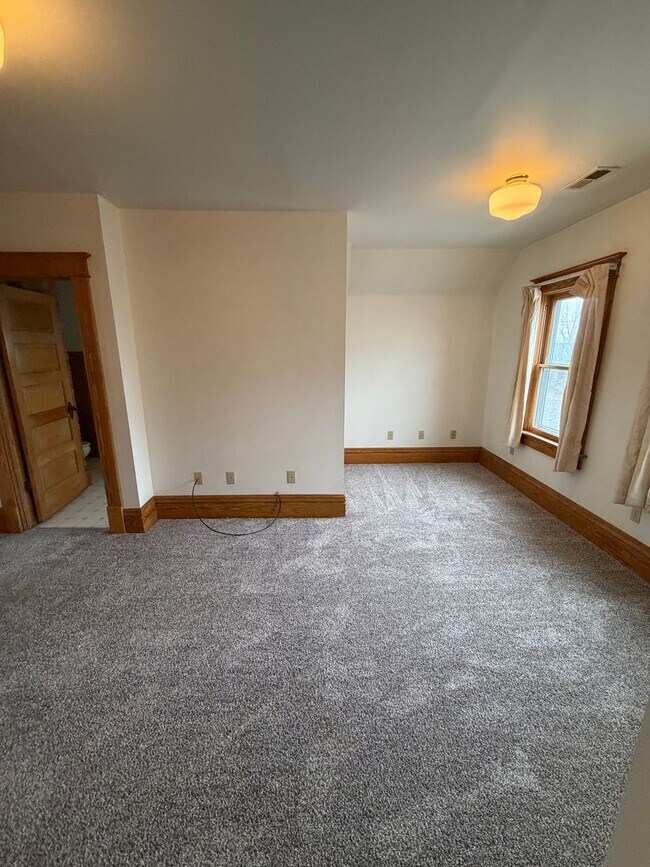 Building Photo - 800 S 9th St