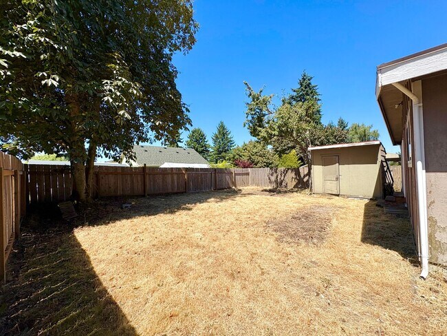 Building Photo - Cozy & Clean 3BR Home in North Tacoma