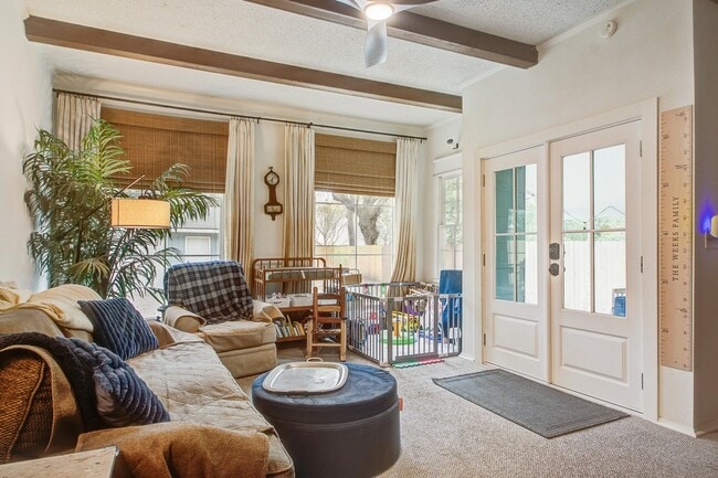 Building Photo - 4420 S Rhett Ave