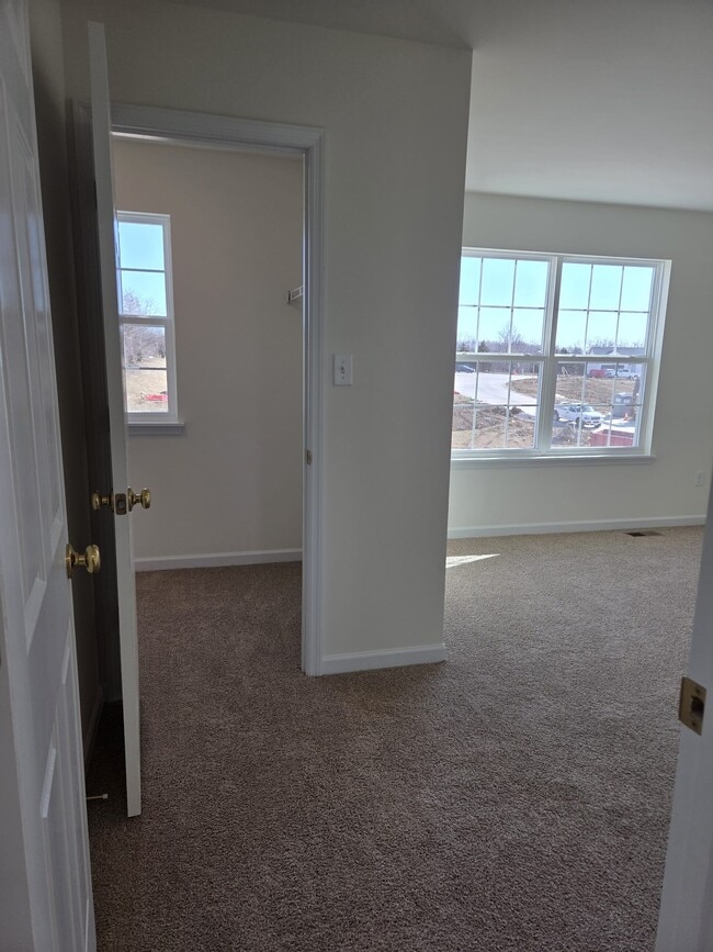 Building Photo - 103 Windrow Drive