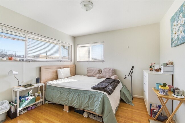 Building Photo - 2220 E Stadium Blvd