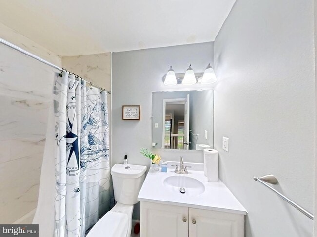 Building Photo - 18428 Point Seneca Pl