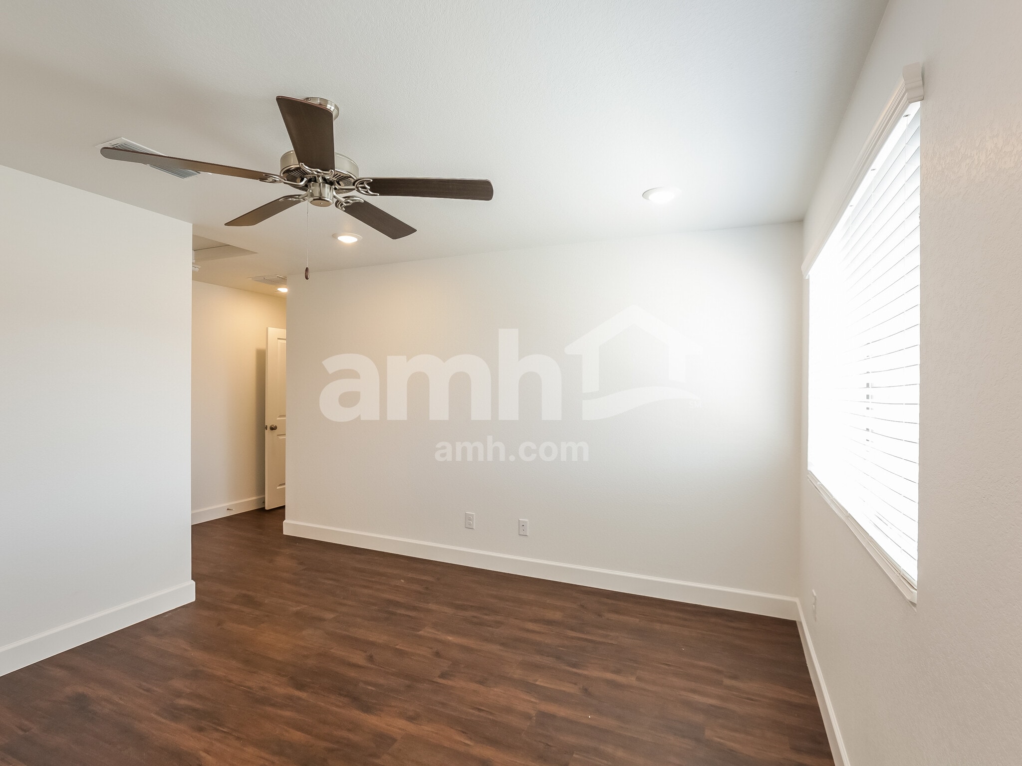 Building Photo - 8851 N 171st Dr