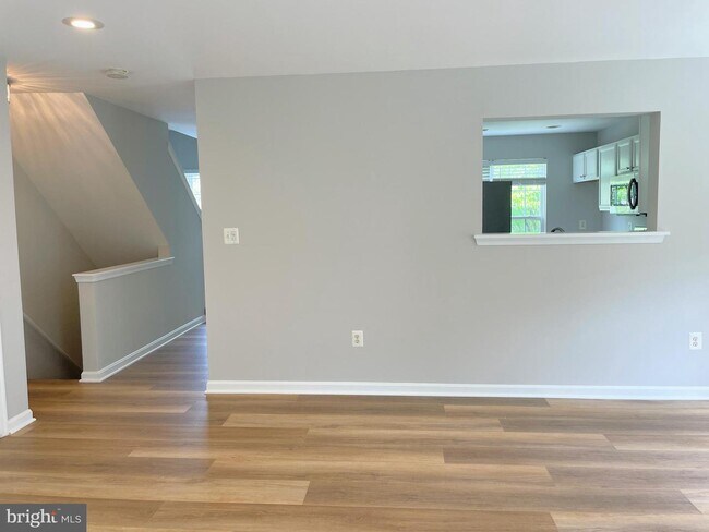 Building Photo - 13713 Palmetto Cir