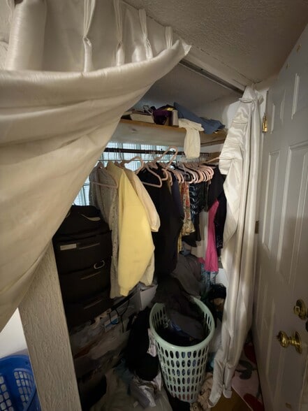 Building Photo - 26 Greylock Rd