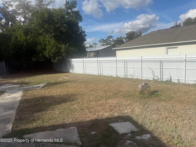 Building Photo - 5331 Pierpoint Ave