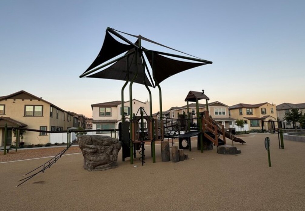 Building Photo - 40430 Melrose Dr