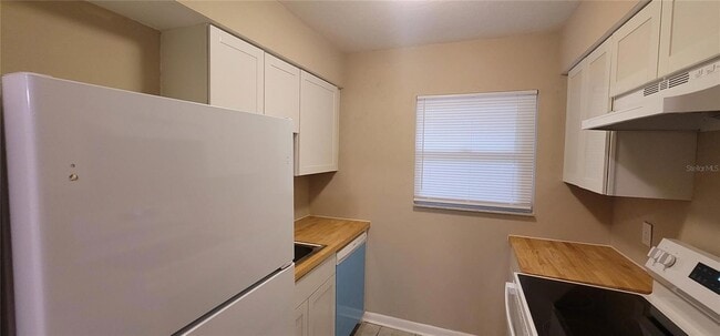Building Photo - 1721 SW 68th Terrace