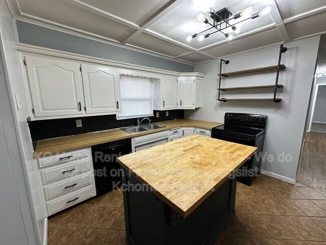 Building Photo - 5016 Norwood Ave