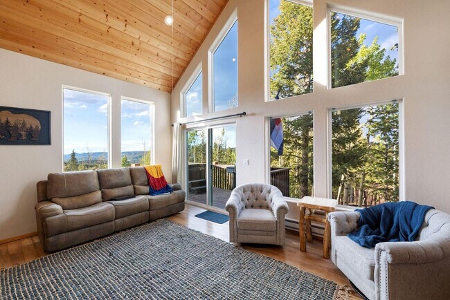 Building Photo - 51 Dakota Ln