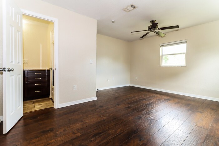 Building Photo - 6707 Sierra Terrace