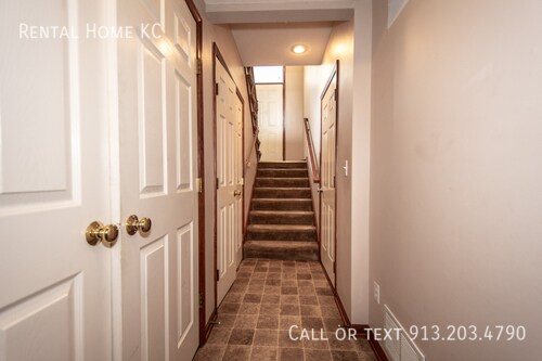 Building Photo - 23505 W 73rd Terrace