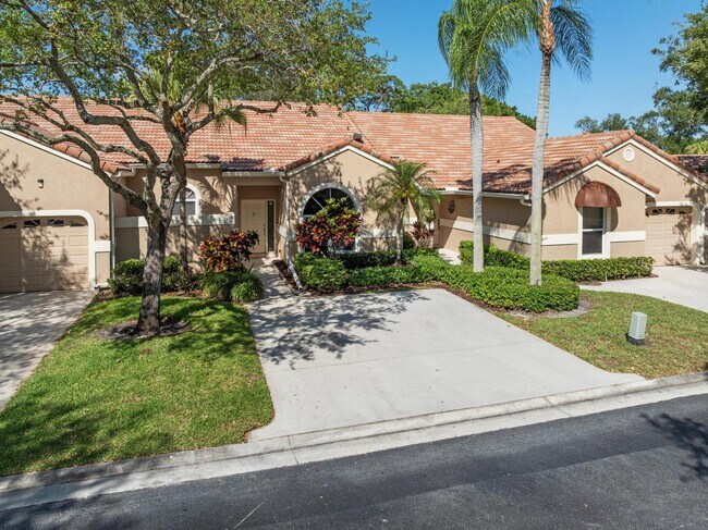 Building Photo - 1903 Rosewood Way