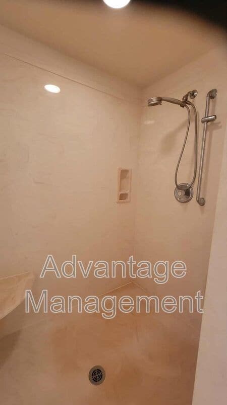 Building Photo - 5969 W 6800 N