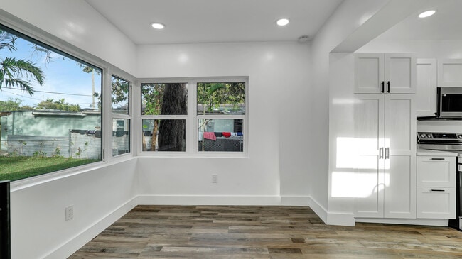 Building Photo - 11 NW 117th St