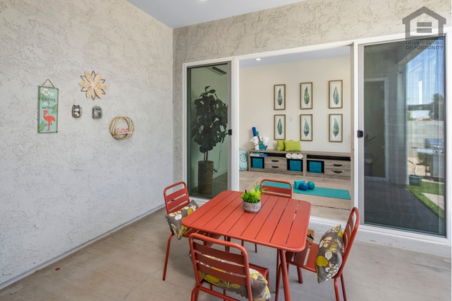 Building Photo - 3Bed/2.5Bath Beautifully Furnished or Unfurnished Home in Goodyear! -- MODERN FINISHES!
