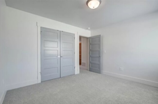 Building Photo - 3 Bedroom Condo in Bozeman