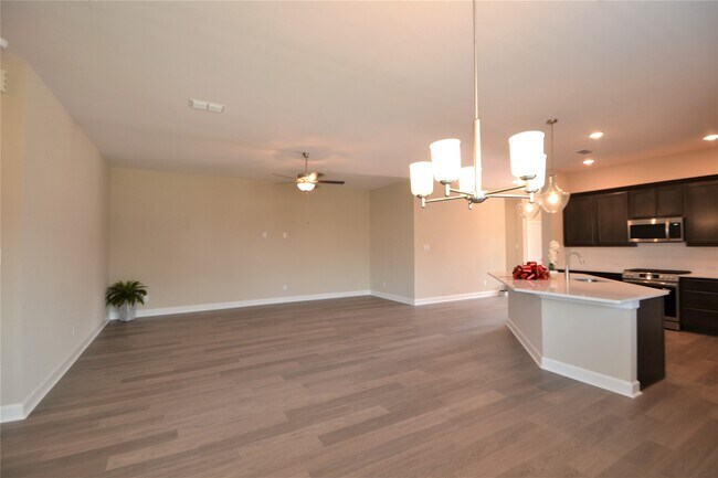 Building Photo - 3207 Kindred Wy