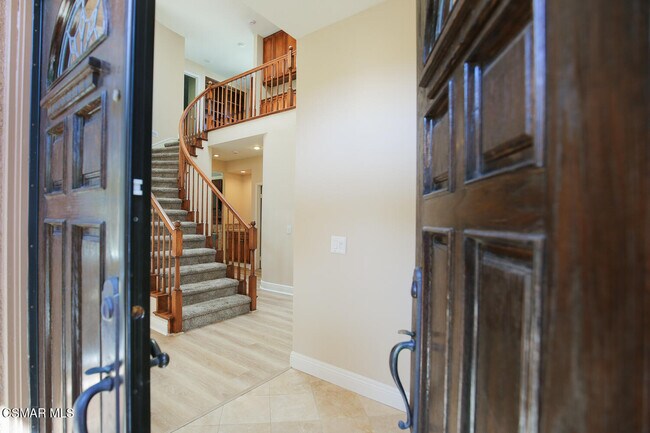 Building Photo - 1811 Fox Springs Cir
