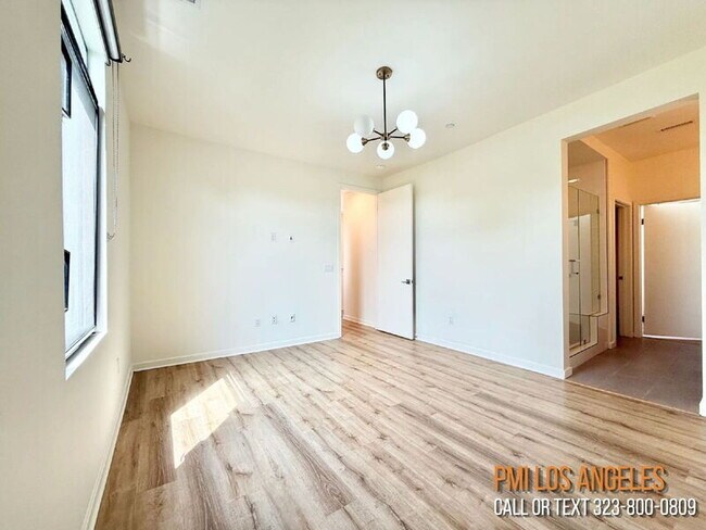 Building Photo - 10706 Octave Ln