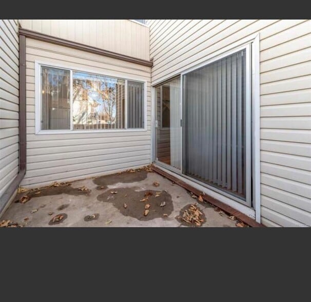 Building Photo - 13639 E Yale Ave
