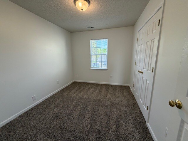 Building Photo - 4325 River Bluff Ter