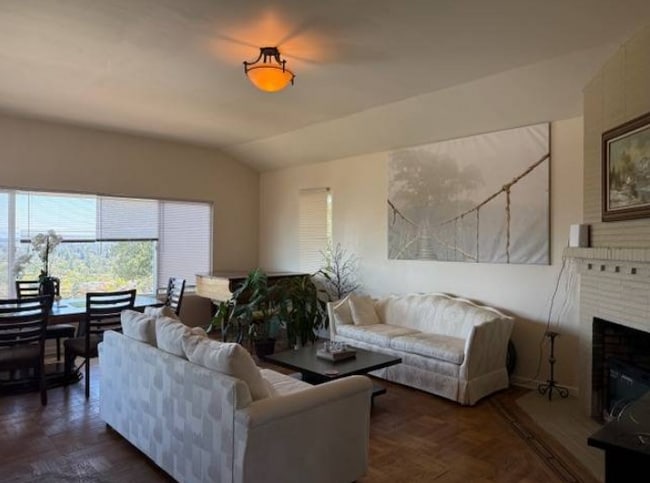 Building Photo - 224 Van Siclen Ave