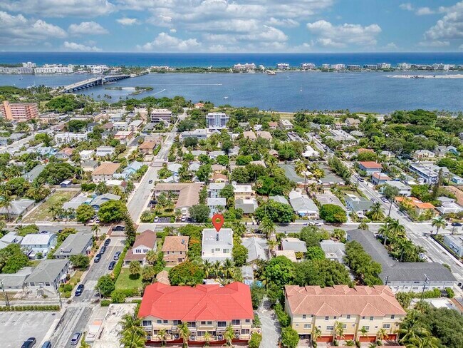 Building Photo - 211 Ocean Breeze